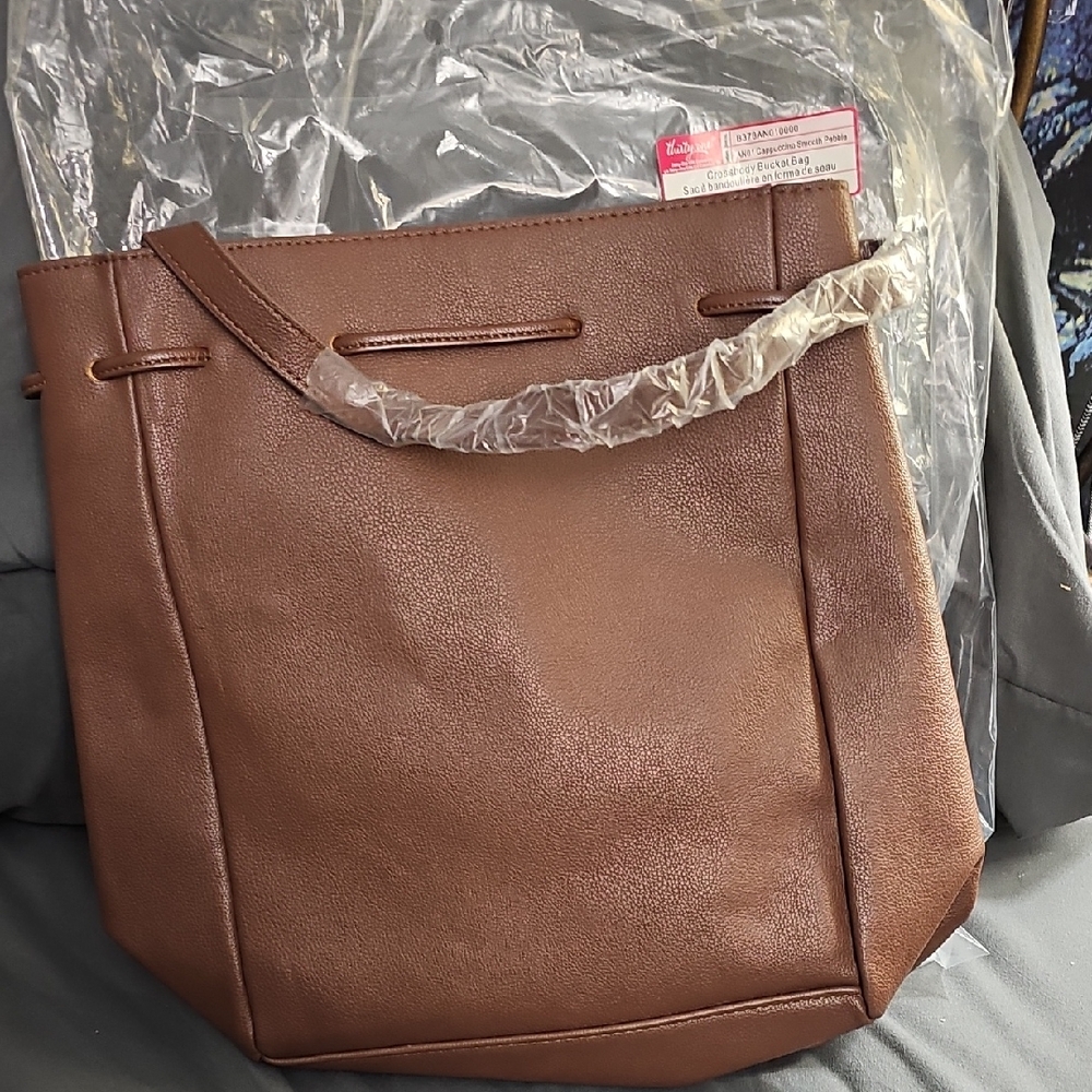 Thirty One Crossbody Bucket Bag NEW
